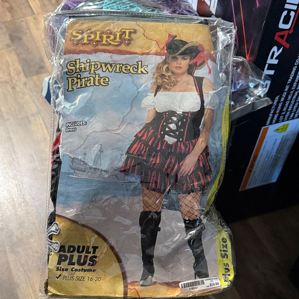 Plus Size Spirit Shipwreck Pirate Dress Costume in Black and Red